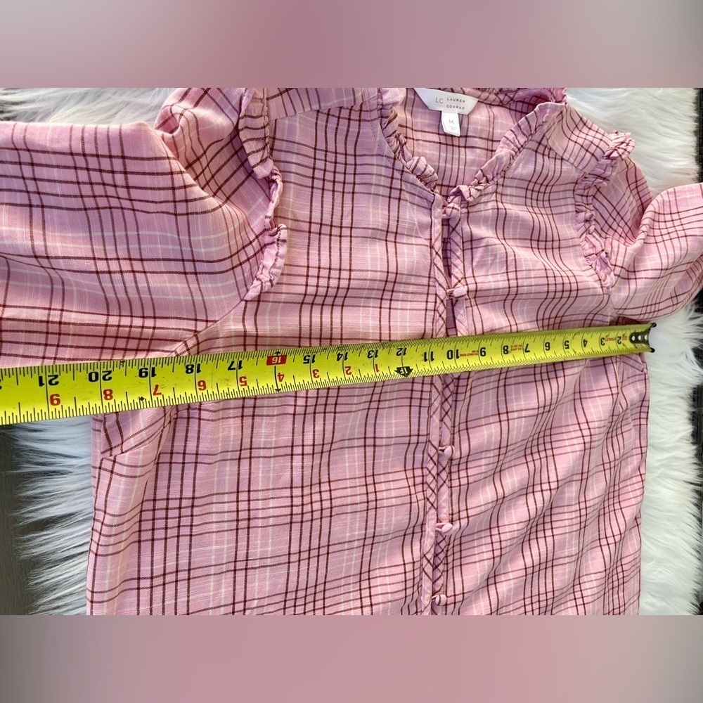 Lauren Conrad - Plaid Button-down Blouse - Size Medium - Picture 9 of 9